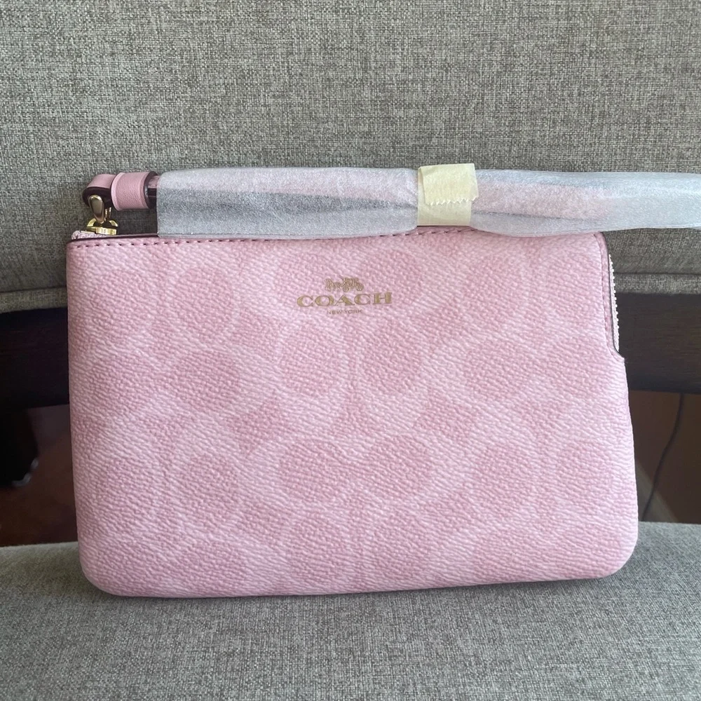 ‼️LIMITED‼️NWT！1PC COACH POWDER PINK SIGNATURE PURSES/WALLET fast shipping